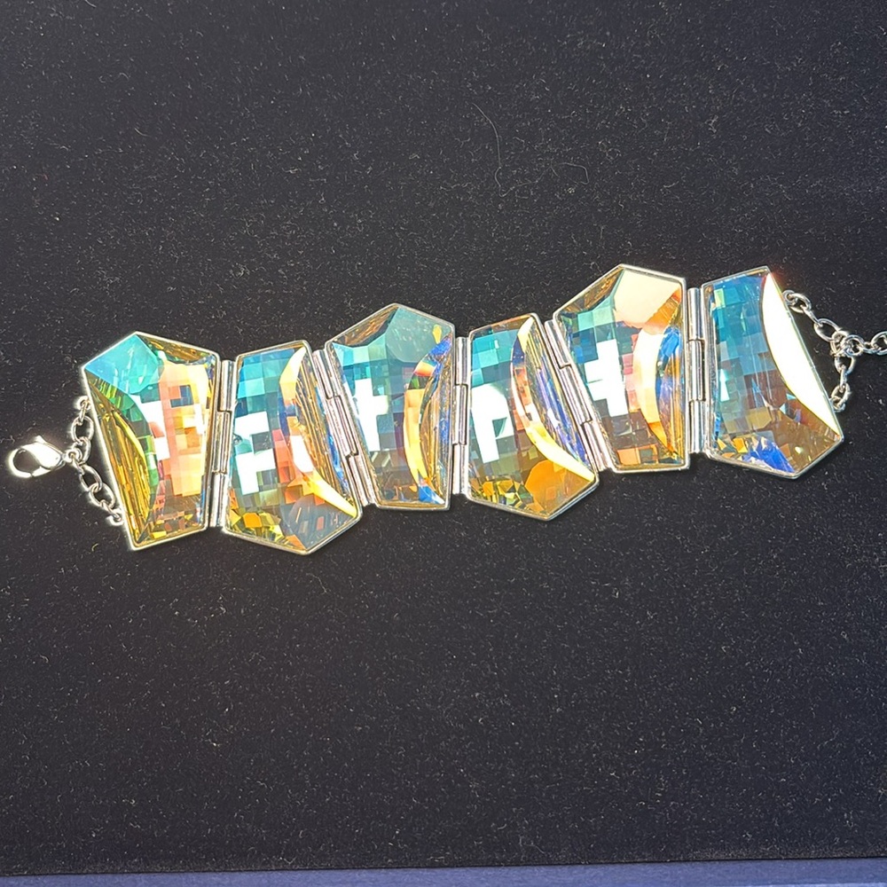 Pre owned: Iridescent Authentic Swarovski Geometric Bracelet. - Picture 11 of 17